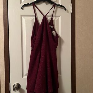 Elegant Burgundy Sleeveless Dress